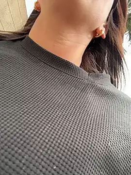 Snapshot of Ninabigtitied chatting on December 21, 2025, 2:24 pm Ninabigtitied online show from December 21, 2025, 2:24 pm