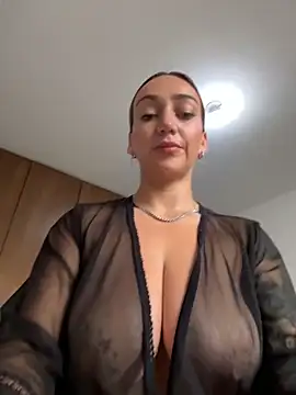 Ninabigtitied online show from May 4, 2026, 12:34 pm