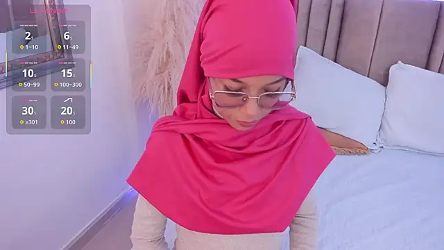 naishaa  online show from March 26, 2026, 6:46 pm