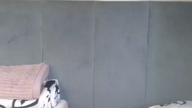 Snapshot of Jah-Queen chatting on November 1, 2025, 4:20 pm Jah-Queen online show from November 1, 2025, 4:20 pm