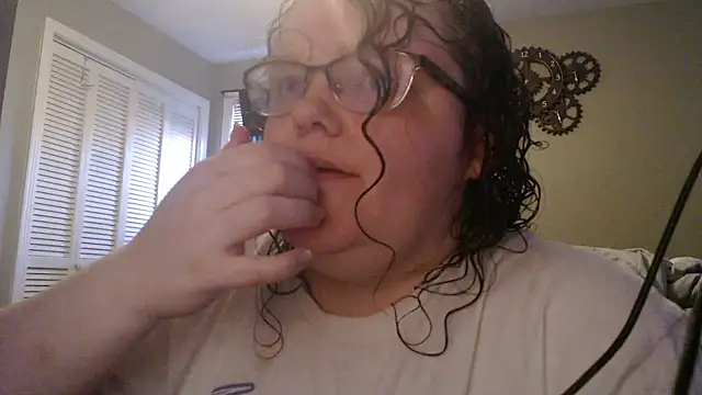 Snapshot of TheMistyPrice chatting on November 11, 2025, 1:00 pm TheMistyPrice online show from November 11, 2025, 1:00 pm