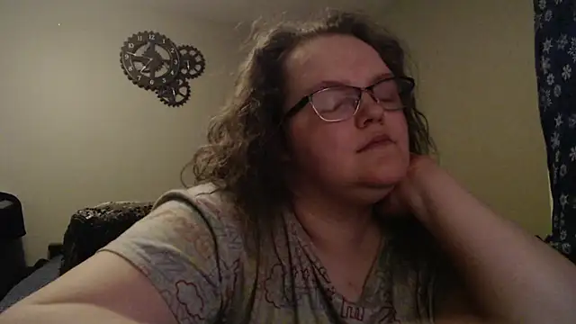 Snapshot of TheMistyPrice chatting on December 17, 2025, 11:16 am TheMistyPrice online show from December 17, 2025, 11:16 am