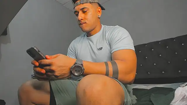 evan hardy online show from October 17, 2025, 2:59 am