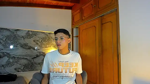 Snapshot of BILLY_JAMEES chatting on February 13, 2026, 12:23 pm BILLY JAMEES online show from February 13, 2026, 12:23 pm