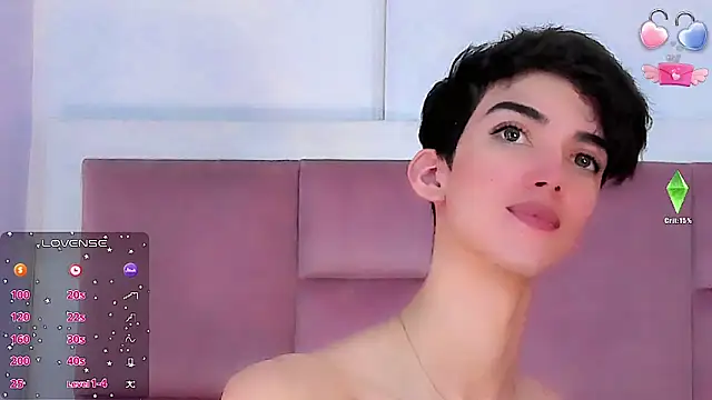 Baby FenixTS online show from November 13, 2025, 8:19 pm