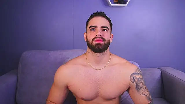 Paul Phoenix online show from November 6, 2025, 6:53 pm