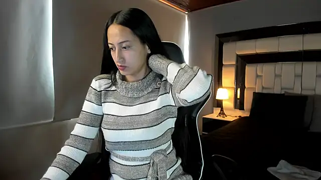 Adhara7 online show from October 17, 2025, 6:32 pm