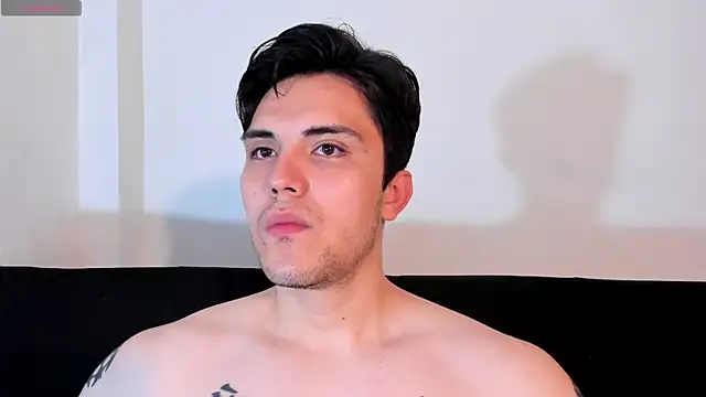 jasonxd9898 online show from December 18, 2025, 1:28 pm