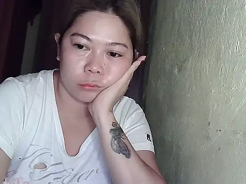 mimi15 online show from June 14, 2026, 11:07 pm