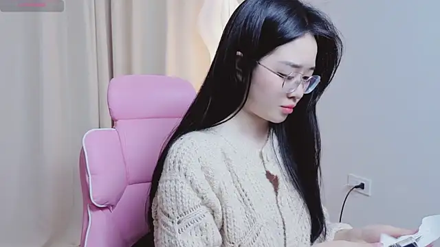 Miu-999 online show from February 27, 2026, 4:01 am