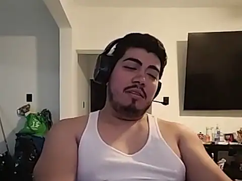 Snapshot of wisman1298 chatting on January 15, 2026, 5:05 pm wisman1298 online show from January 15, 2026, 5:05 pm