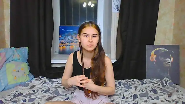 litle owl online show from September 25, 2025, 4:32 pm