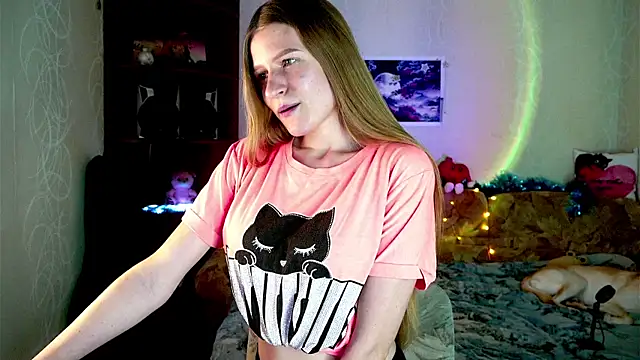 Snapshot of Luntryy chatting on December 22, 2025, 12:35 pm Luntryy online show from December 22, 2025, 12:35 pm