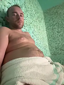 Snapshot of fcach2244 chatting on September 18, 2025, 11:12 am fcach2244 online show from September 18, 2025, 11:12 am