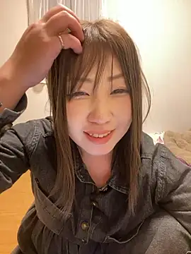 Snapshot of h415a812 chatting on November 21, 2025, 2:38 pm h415a812 online show from November 21, 2025, 2:38 pm