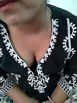 Snapshot of Kavya_Rathore chatting on November 27, 2025, 4:58 am Kavya Rathore online show from November 27, 2025, 4:58 am