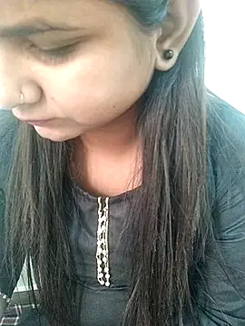 Snapshot of Kavya_Rathore chatting on November 30, 2025, 5:00 am Kavya Rathore online show from November 30, 2025, 5:00 am