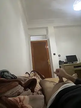 amnnnnnnnnnnn online show from December 20, 2025, 4:36 pm