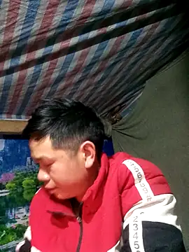 Snapshot of DungLuongg chatting on January 7, 2026, 2:19 pm DungLuongg online show from January 7, 2026, 2:19 pm