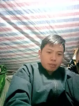 Snapshot of DungLuongg chatting on January 17, 2026, 2:22 pm DungLuongg online show from January 17, 2026, 2:22 pm