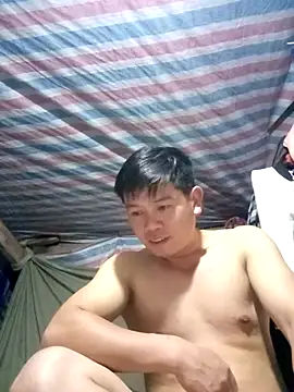 Snapshot of DungLuongg chatting on February 16, 2026, 2:35 pm DungLuongg online show from February 16, 2026, 2:35 pm