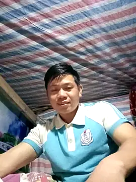 Snapshot of DungLuongg chatting on March 8, 2026, 1:48 pm DungLuongg online show from March 8, 2026, 1:48 pm