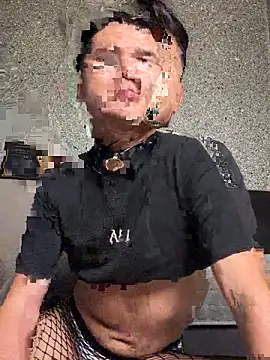 urbillyboi online show from October 21, 2025, 1:12 pm