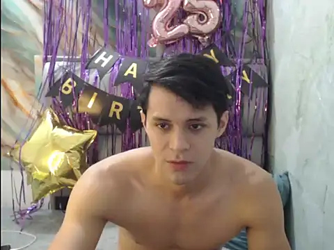 Snapshot of Theknight_Ken chatting on October 7, 2025, 12:46 pm Theknight Ken online show from October 7, 2025, 12:46 pm