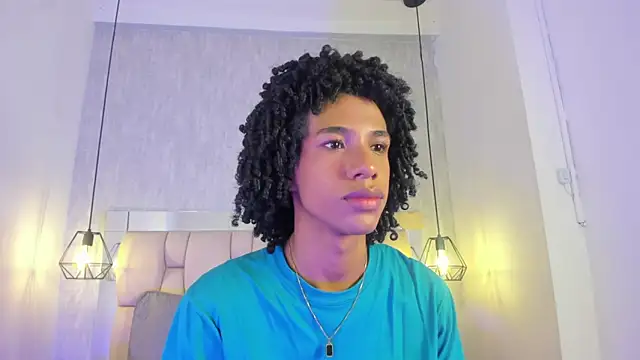 Snapshot of Johan_gz_ chatting on February 5, 2026, 11:37 am Johan gz online show from February 5, 2026, 11:37 am