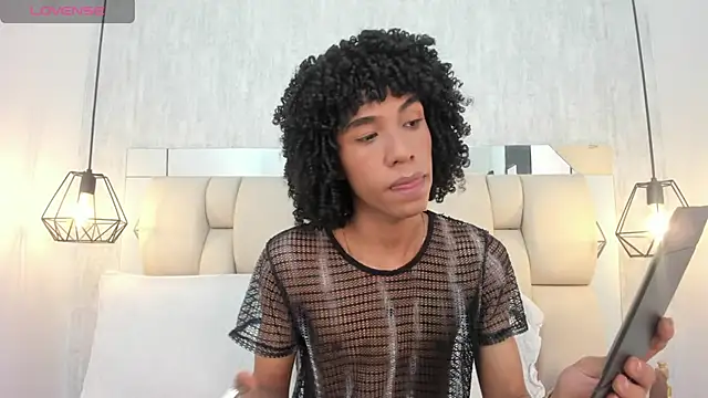 Snapshot of Johan_gz_ chatting on February 10, 2026, 11:47 am Johan gz online show from February 10, 2026, 11:47 am