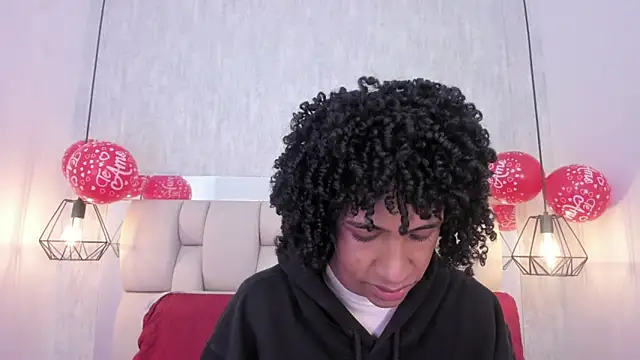 Snapshot of Johan_gz_ chatting on February 16, 2026, 11:39 am Johan gz online show from February 16, 2026, 11:39 am