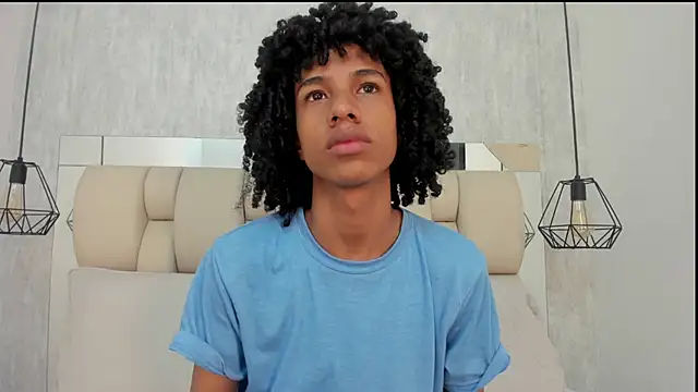 Snapshot of Johan_gz_ chatting on February 19, 2026, 11:39 am Johan gz online show from February 19, 2026, 11:39 am