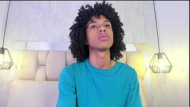 Snapshot of Johan_gz_ chatting on February 20, 2026, 11:43 am Johan gz online show from February 20, 2026, 11:43 am