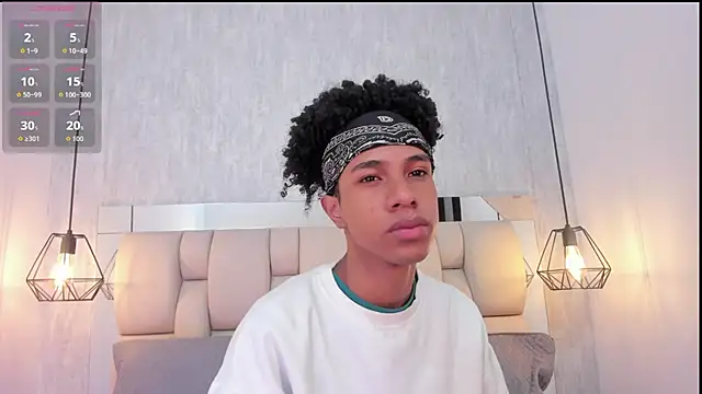 Snapshot of Johan_gz_ chatting on February 27, 2026, 11:32 am Johan gz online show from February 27, 2026, 11:32 am