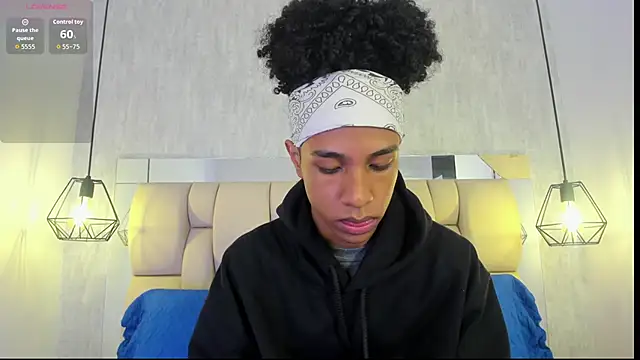 Snapshot of Johan_gz_ chatting on March 16, 2026, 11:47 am Johan gz online show from March 16, 2026, 11:47 am