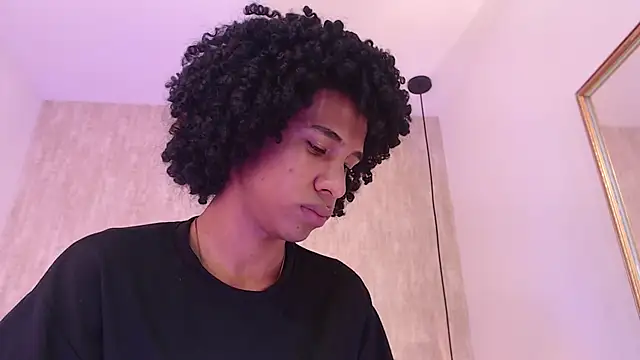 Snapshot of Johan_gz_ chatting on April 13, 2026, 11:37 am Johan gz online show from April 13, 2026, 11:37 am