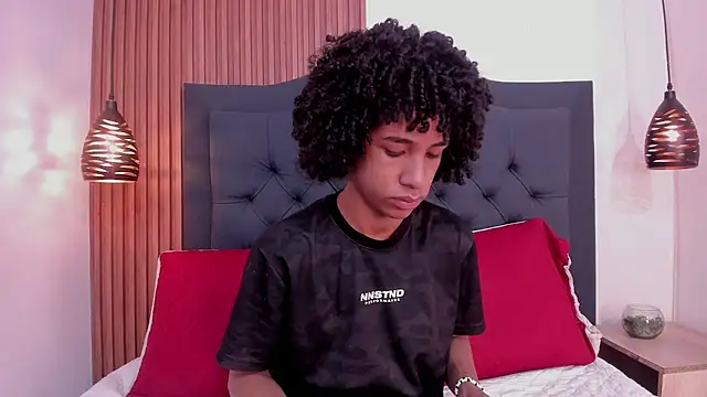 Snapshot of Johan_gz_ chatting on April 14, 2026, 11:38 am Johan gz online show from April 14, 2026, 11:38 am