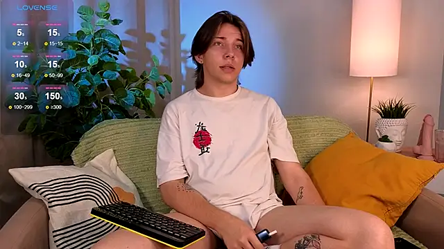 Snapshot of Robby_Manson chatting on September 22, 2025, 9:28 pm Robby Manson online show from September 22, 2025, 9:28 pm