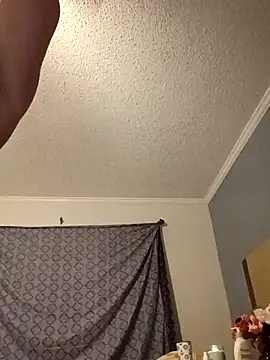 sarahkat86 online show from September 27, 2025, 2:27 am