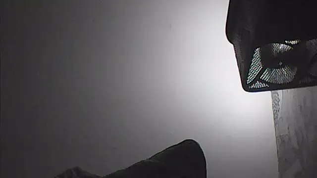 sarahkat86 online show from November 12, 2025, 12:38 pm