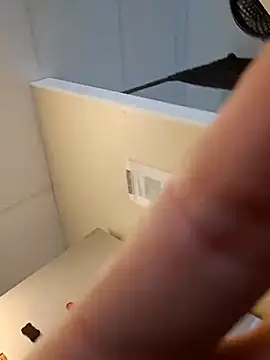 sarahkat86 online show from December 3, 2025, 6:50 pm