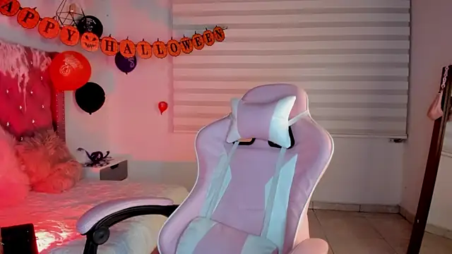 Snapshot of Jade_rey_ chatting on October 30, 2025, 2:46 am Jade rey online show from October 30, 2025, 2:46 am