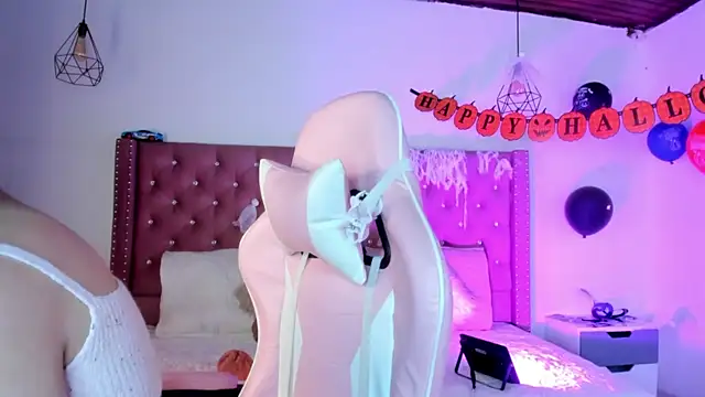 Snapshot of Jade_rey_ chatting on October 31, 2025, 8:10 pm Jade rey online show from October 31, 2025, 8:10 pm