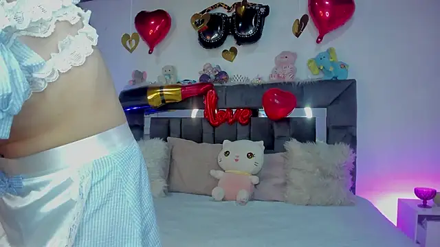 Jade rey  online show from February 13, 2026, 3:35 am