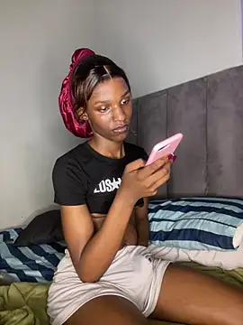 Trans fairy online show from April 13, 2026, 11:21 pm