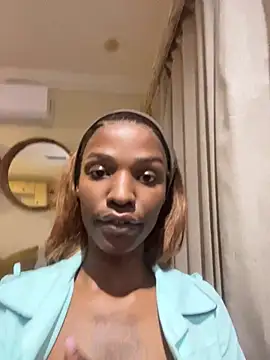 Trans fairy online show from May 27, 2026, 6:16 pm