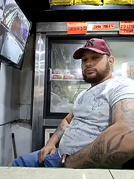 Catire10  online show from November 5, 2025, 1:33 pm