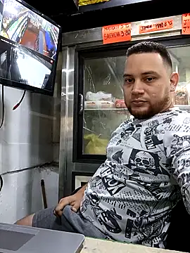 Catire10  online show from November 14, 2025, 3:22 pm