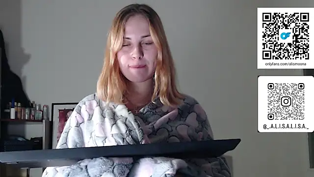 Snapshot of Alismoona chatting on December 18, 2025, 10:05 pm Alismoona online show from December 18, 2025, 10:05 pm