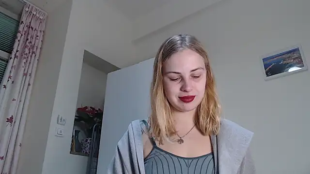 Snapshot of Alismoona chatting on March 1, 2026, 7:27 pm Alismoona online show from March 1, 2026, 7:27 pm